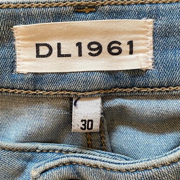 DL1961 Jeans - Picture 4 of 6